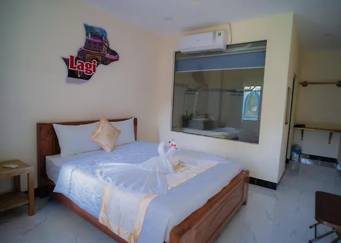 86 Homestay *